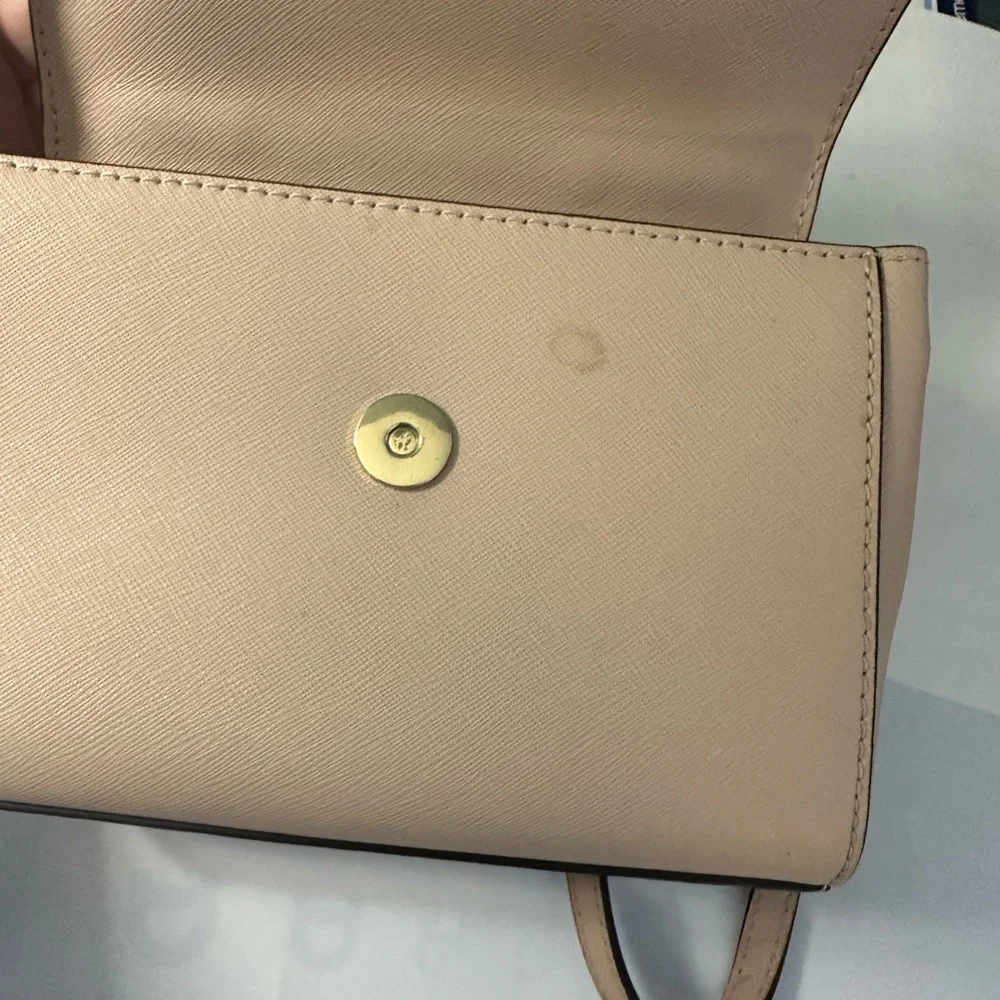 Michael Kors Pink Mini Leather shoulder Handbag - Picture 5 of 9